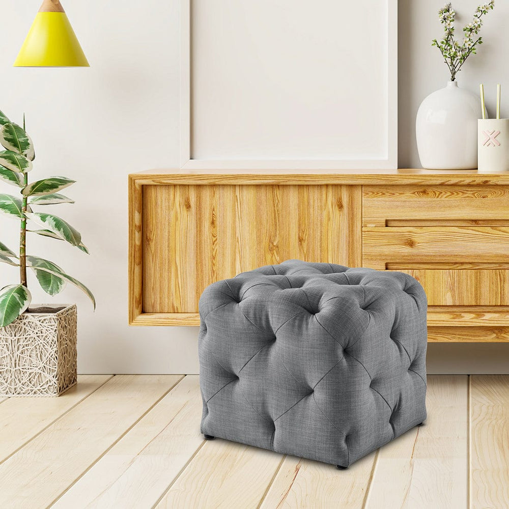 DOE BUCK SQUARE TUFTED VELVET OTTAMAN/POUFEE IN  LIGHT GREY