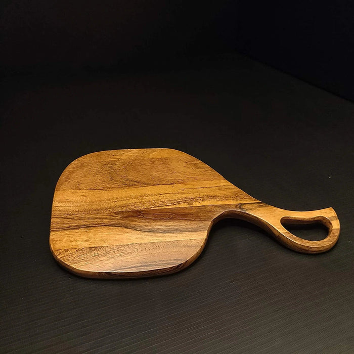 BEAUTIFULLY DESIGNED ACACIA WOOD CHOPPING BOARD