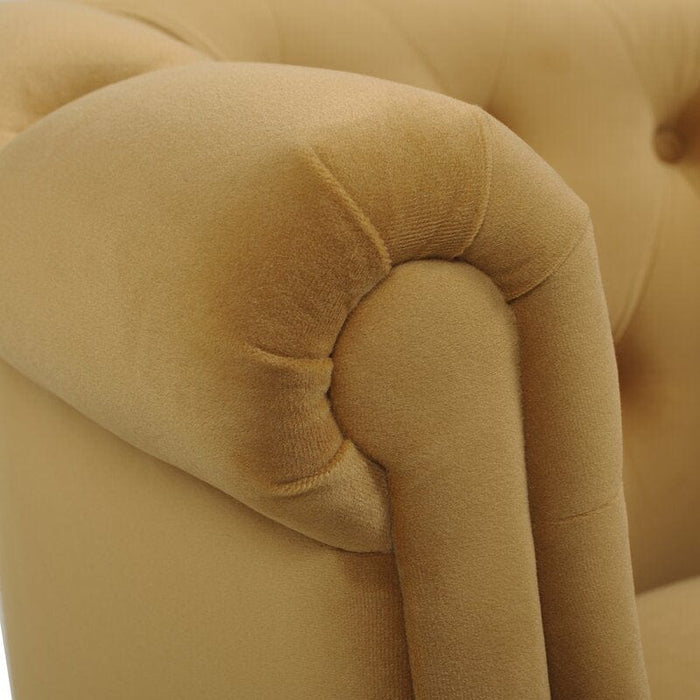Alanna Wide Tufted Chesterfield Chair