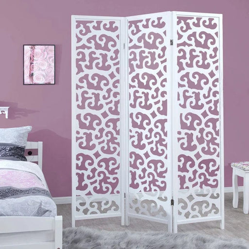 Screen Riey with 3 panels